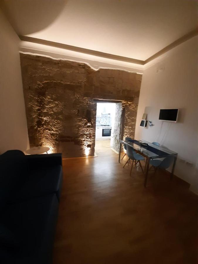 Apartment Pignasecca Naples